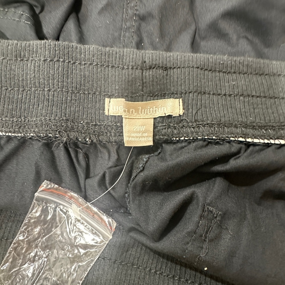 Woman Within Navy Blue Cargo Pants NWOT - Picture 3 of 6